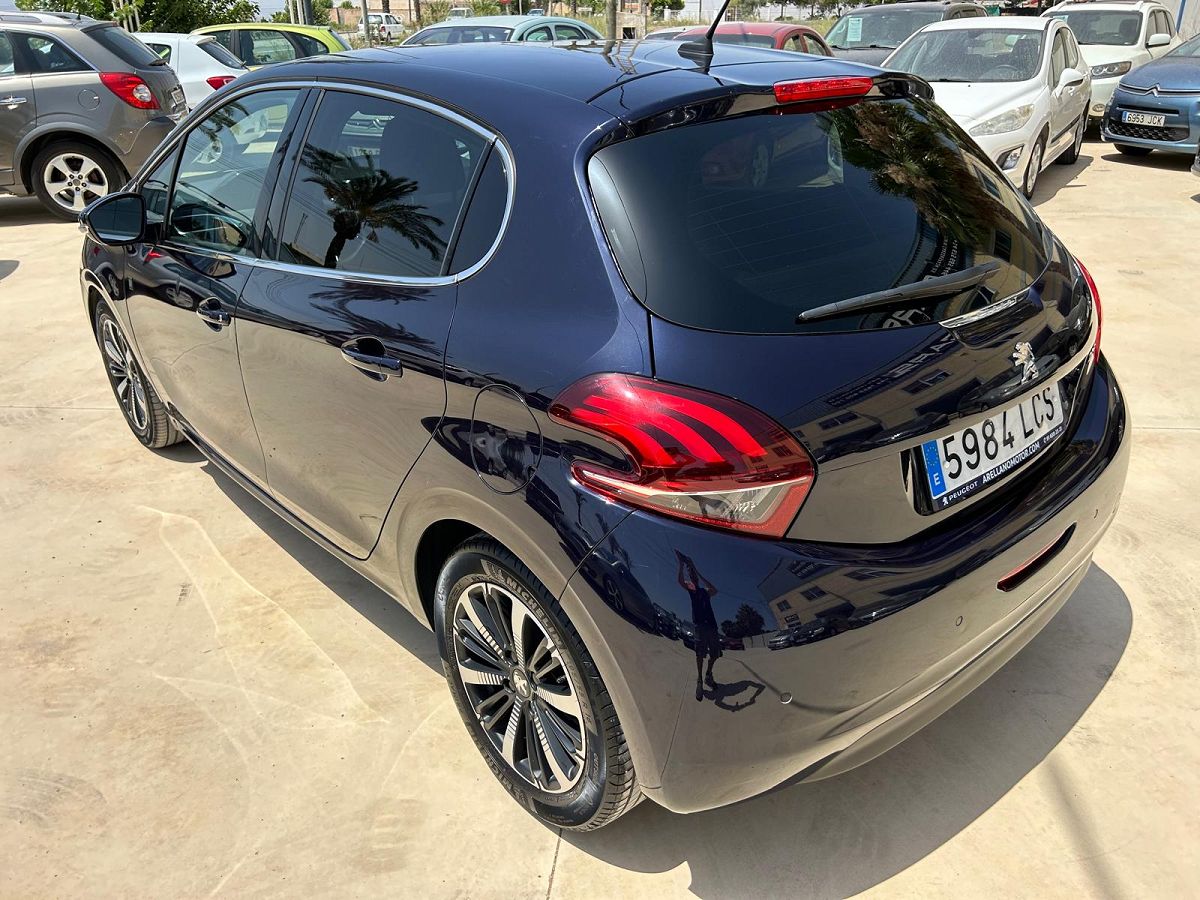 PEUGEOT 208 1.2 VTI TECH EDITION SPANISH LHD IN SPAIN 35000 MILES STUNNING 2019